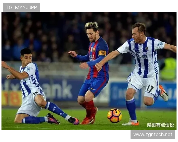 巴萨进攻体系过度依赖边路，中路渗透能力受限影响进攻多样性